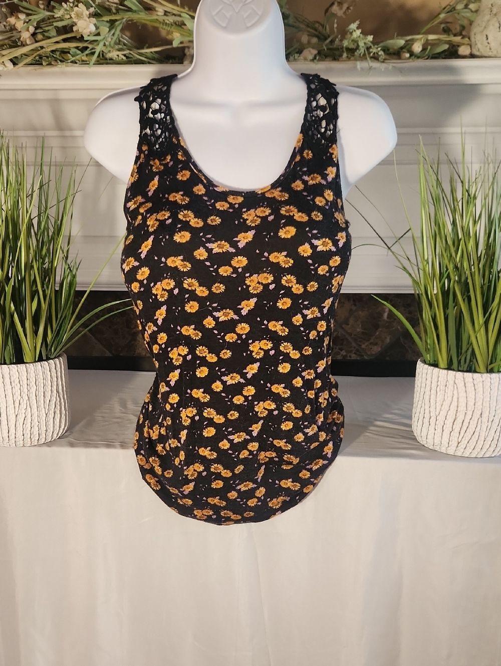 BKE Black Tank Top with Yellow Daisy Print and Crochet Racer Back Med